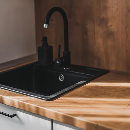 Voya - A Luxury Oasis In The Old Town Apartment Brasov
