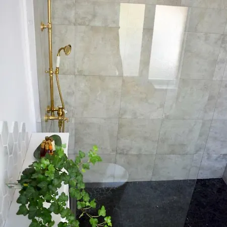 Voya - A Luxury Oasis In The Old Town *