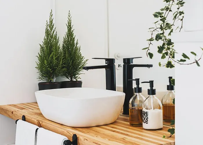 Voya - A Luxury Oasis In The Old Town Apartment *