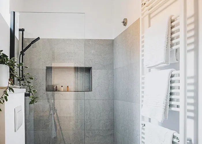 Voya - A Luxury Oasis In The Old Town Apartment