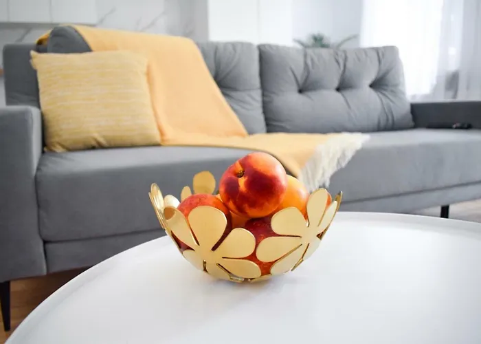 Voya - A Luxury Oasis In The Old Town Apartment