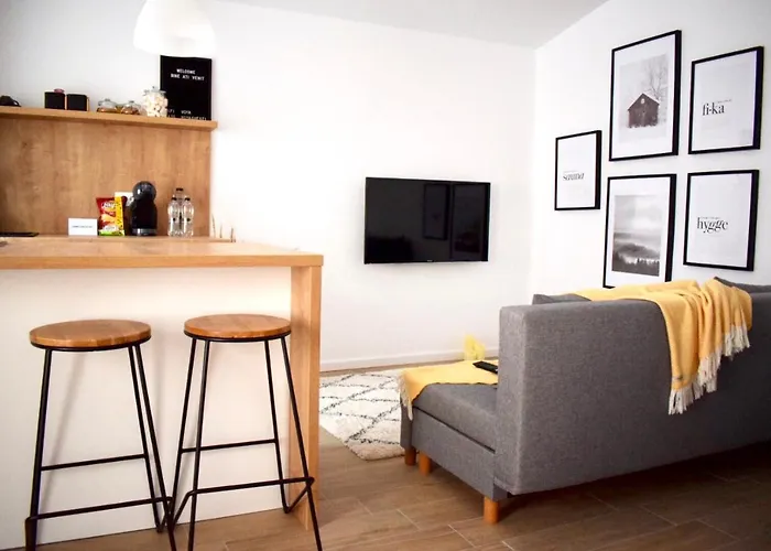 Voya - A Luxury Oasis In The Old Town Apartment